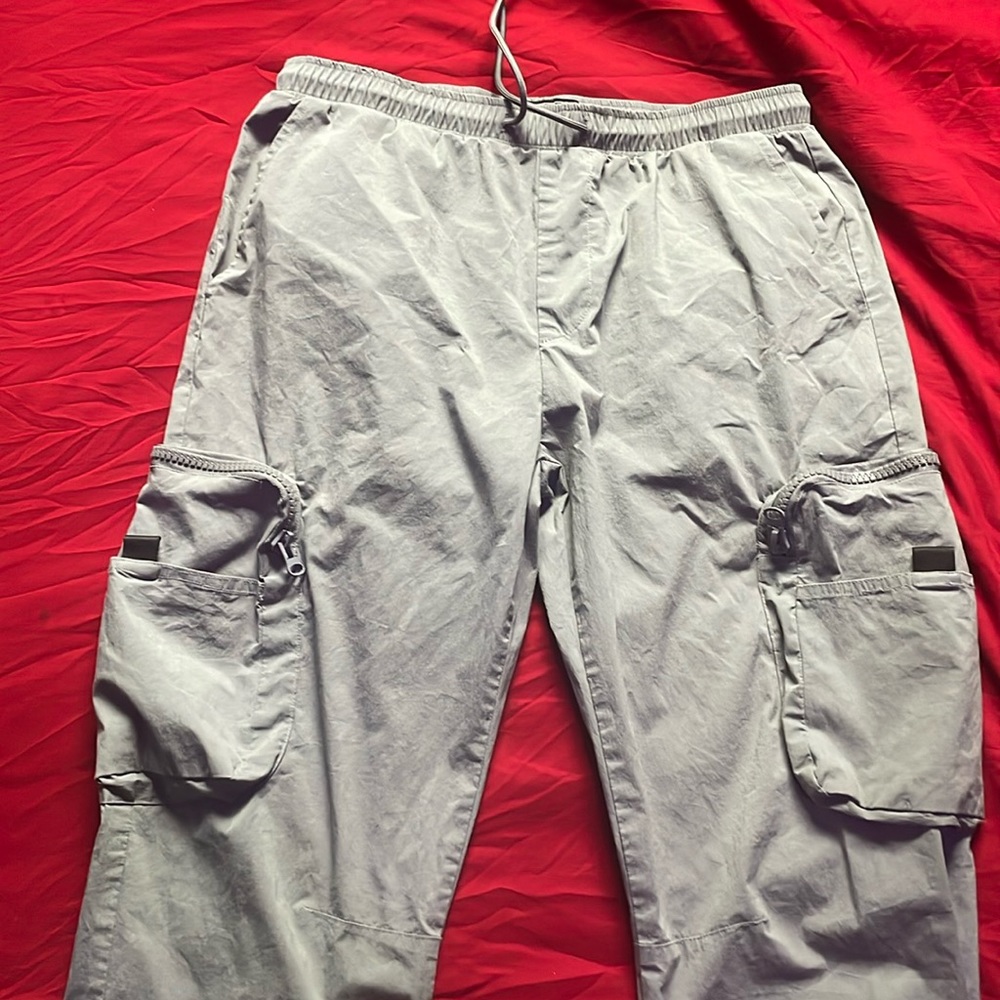 Grey cargos